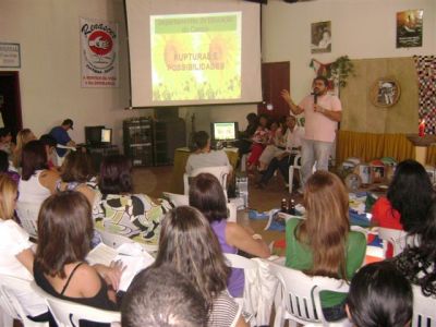 DO CHÃO DO SERTÃO, BROTANDO UMA OUTRA EDUCAÇÃO!
