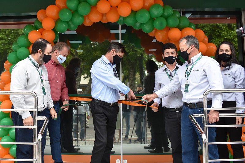 Cresol inaugura Posto de Atendimento em Tubarão
