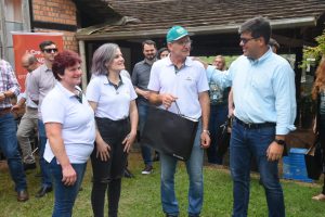 8 - Cresol e BNDES fortalecem parceria com visita a propriedade cooperada