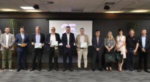 Cresol e BRDE representantes - Evento marca 25 anos de parceria entre Cresol e BRDE