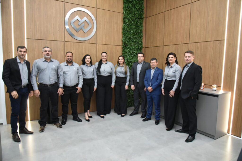 Direcao e equipe Cresol Nova Andradina - Cresol inaugura agência em Nova Andradina (MS)