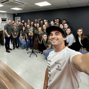 Moldura Feed C Filtro Cinza 4 - Cresol celebra a visita do atleta de Downhill, Lucas Borba, campeão internacional da modalidade