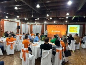 WhatsApp Image 2024 11 22 at 14.56.08 1 1 - Cresol promove capacitação para delegados, em Guarani das Missões (RS)