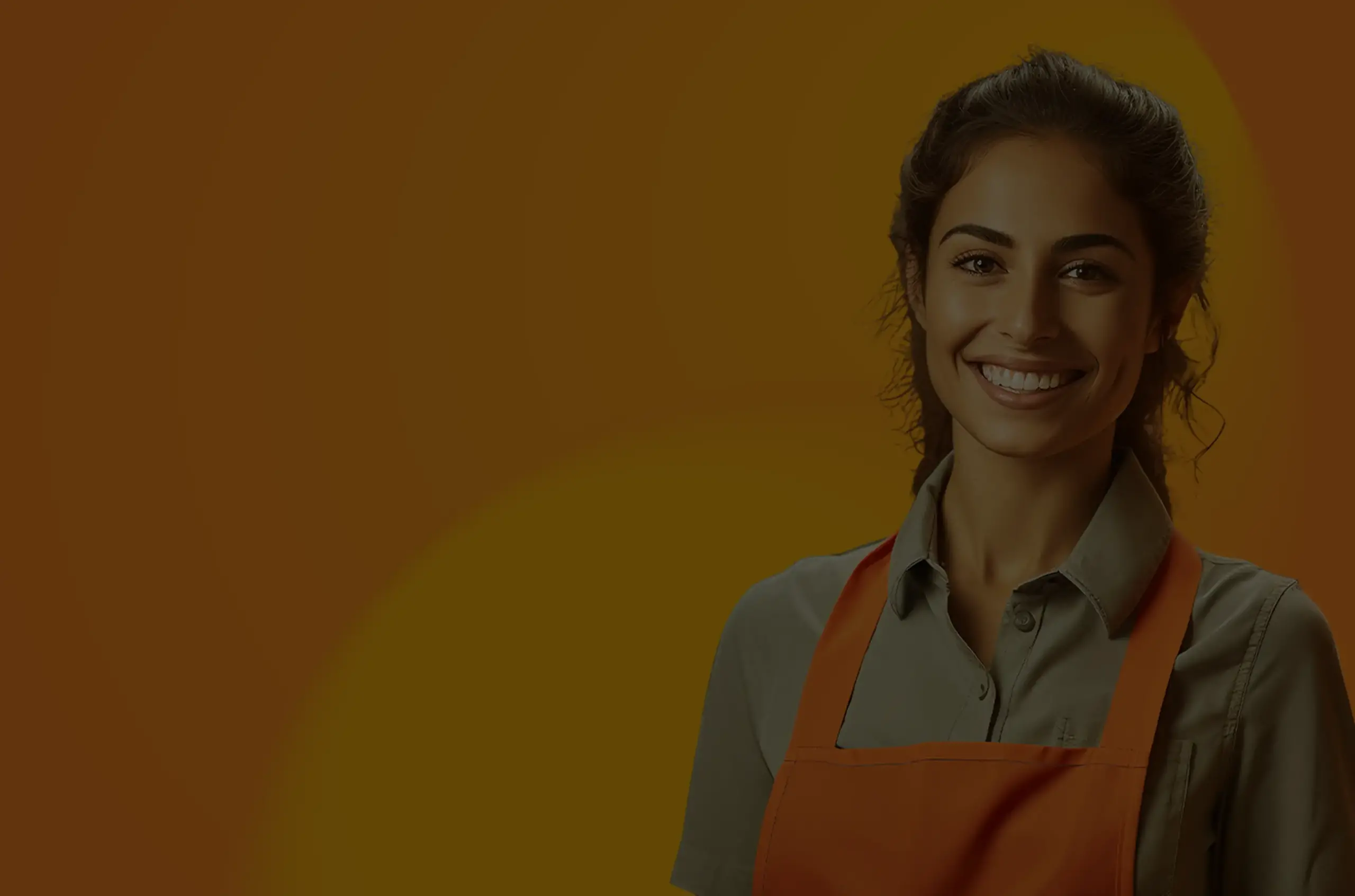mulher comerciante sorrindo cdc cresol scaled - CDC Cresol - Empresas