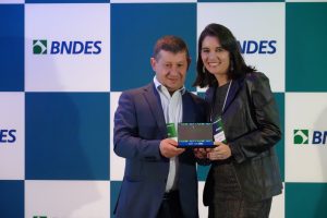 cresol e bndes 18 - Cresol recebe reconhecimentos como agente financeiro do BNDES
