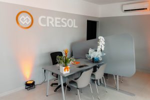 Expansao e desenvolvimento de nova sala de negocios 1 - Cresol Pioneira encerra 2025 com inauguração em Jardinópolis (SP) Expansao e desenvolvimento de nova sala de negocios 1 - Cresol Pioneira encerra 2025 com inauguração em Jardinópolis (SP)