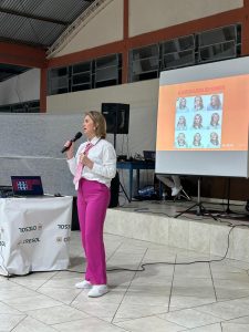 Palestrante Angelica Sarah Pelizza 1 - Cresol Interação promove evento Outubro Rosa Palestrante Angelica Sarah Pelizza 1 - Cresol Interação promove evento Outubro Rosa