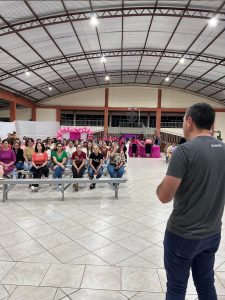 Presidente da Cresol Interacao Michel Anderson Triaca 1 - Cresol Interação promove evento Outubro Rosa Presidente da Cresol Interacao Michel Anderson Triaca 1 - Cresol Interação promove evento Outubro Rosa