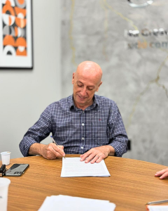 2 11 - Cresol Aliança e ACIP firmam contrato do Fungetur para nova sede entidade