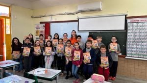 WhatsApp Image 2025 11 27 at 11.24.01 - Cresol leva educação financeira a 250 alunos do 4º ano no Sul de Santa Catarina