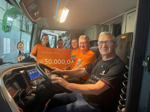 2 14 1 - Balões, surpresa e alegria: Cresol Aliança entrega prêmio de R$ 30 mil