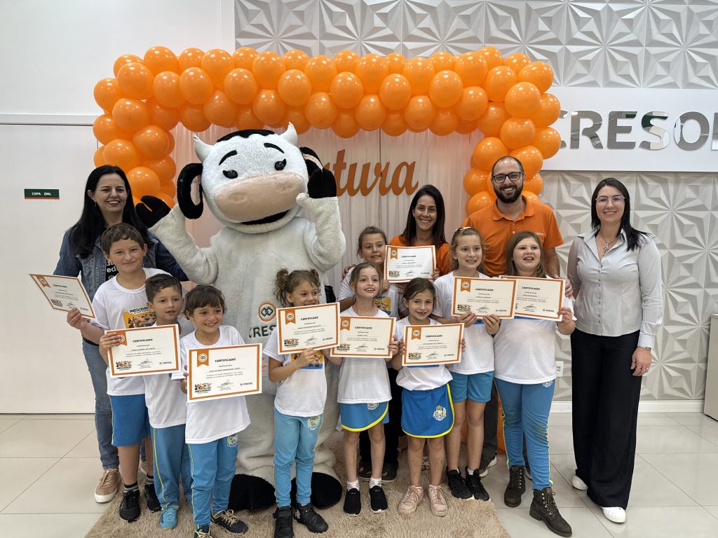 Cresol Lideranca realiza formatura de projetos educacionais - Cresol Liderança realiza formaturas de Projetos Educacionais