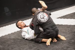 Ganhador do titulo mundial Jiu Jitsu 1 - Patrocinado pela Cresol, Emerson Murakami conquista o título mundial de jiu-jítsu