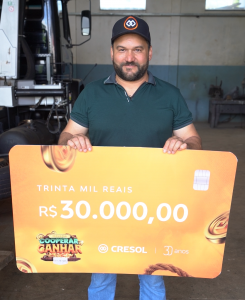 Premiacao do Cooperar e ganhar em Laranjeiras do Sul PR 1 e1765213925457 - Cooperar é ganhar: Cresol premia cooperado de Laranjeiras do Sul (PR) com R$ 30 mil