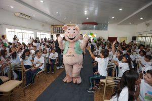 Projeto Educacional 1 - Cresol Pioneira celebra formaturas de projetos educacionais no Paraná