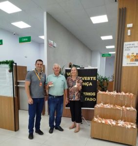 WhatsApp Image 2025 12 17 at 12.51.56 2 - Cresol transforma bons resultados em retorno aos cooperados