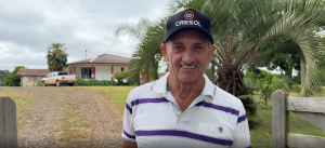 O agricultor Vicente Paulo Soletti e a família contam com o apoio da Cresol.