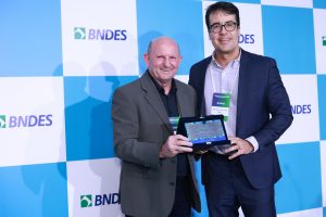 Cresol recebe reconhecimento do BNDES 1 - Cresol é reconhecida em quatro categorias em evento para Agentes Financeiros Destaque 2025 do BNDES