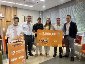IMG 9309 2 - Associados da Cresol Evolução são contemplados no Cooperar é Ganhar
