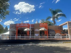 Vale Europeu participa da 28a Festa Nacional da Cebola 5 - Cresol Vale Europeu marca presença estratégica na 28ª Festa Nacional da Cebola