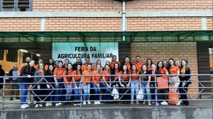 Vale feira da Cresol Raiz incentiva hábitos saudáveis e beneficia pequenos agricultores