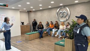 Escolas entidades e instituicoes de ensino superior abordaram a educacao financeira durante a SENEF - Educação financeira é tema de ações da Cresol Ativa Escolas entidades e instituicoes de ensino superior abordaram a educacao financeira durante a SENEF - Educação financeira é tema de ações da Cresol Ativa