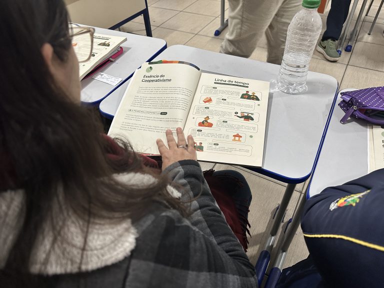 Cresol aposta em projetos sobre educação financeira