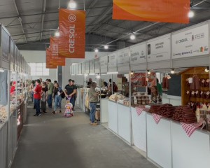 pavilhao cresol movimenta a fenasoja em santa rosa - Pavilhão Cresol na Fenasoja 2026: Espaço mostra a força das agroindústrias familiares