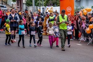 Corrida Laranja reune mais de 700 pessoas em Erechim 5 - Mais de 700 pessoas participam da 1ª Corrida Laranja em Erechim (RS)