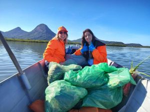 Cresol Horizonte Mobiliza pessoas para preservacao ambiental 1 - Cresol apoia mutirão que retirou mais de 7 toneladas de lixo da Baía de Guaratuba Cresol Horizonte Mobiliza pessoas para preservacao ambiental 1 - Cresol apoia mutirão que retirou mais de 7 toneladas de lixo da Baía de Guaratuba