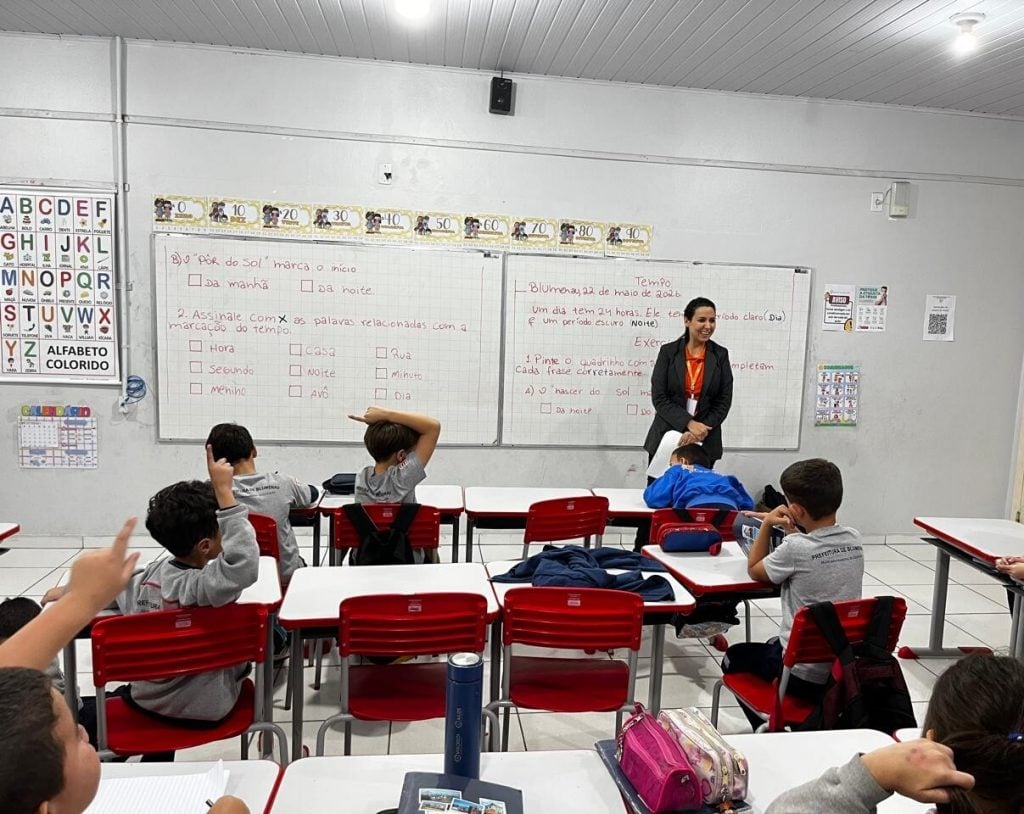 Cresol Vale Europeu Promove educacao financeira - Notícias