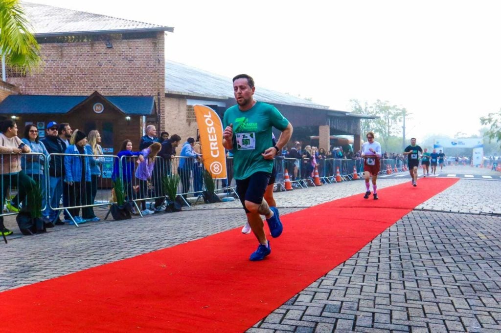 Cresol Vale Europeu em maratona Timbo 1 - Notícias