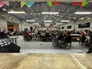 Cresol Vale Europeu participa da noite de Sao Joao - Cresol participa da tradicional Noite de São João em Braço do Trombudo (SC)
