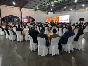 WhatsApp Image 2026 06 19 at 16.10.18 - Cresol Mais promove evento de consórcio em parceria com a Embracon WhatsApp Image 2026 06 19 at 16.10.18 - Cresol Mais promove evento de consórcio em parceria com a Embracon