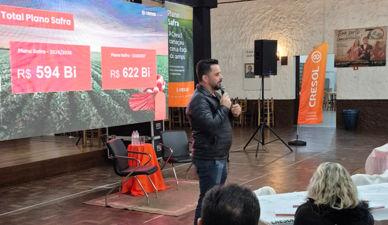 Painel da Cresol leva informação para produtores rurais