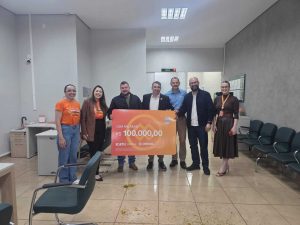 Cresol Integracao sorteia premio da Icatu - Cooperado da Cresol de Santa Helena (PR) recebe prêmio de R$ 100 mil da Icatu
