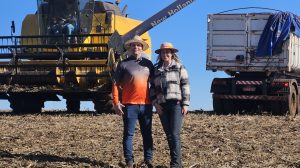 Para a agricultora o acesso ao credito pela cooperativa trouxe a tranquilidade que a familia precisava - Crédito Rural fortalece produtores e impulsiona a safra em Sarandi (RS)