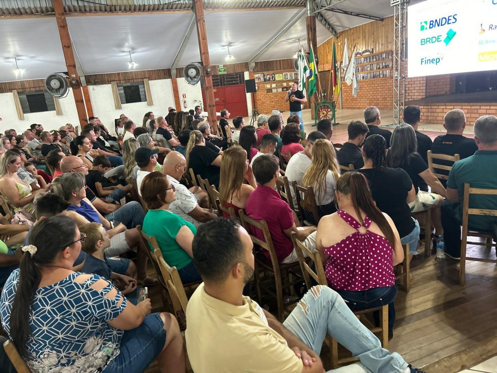 Assembleias que já aconteceram no AU reuniram mais de 800 associados da Cresol Centro-Sul