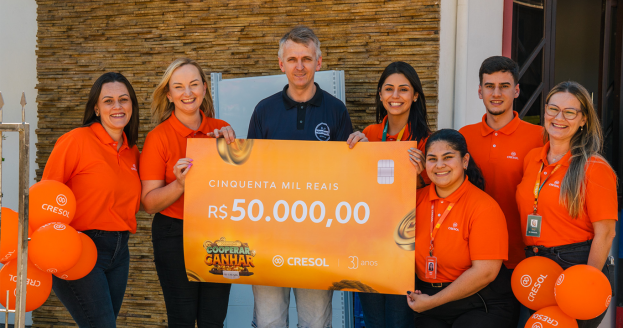 Cooperado de Santa Cruz Figueira, recebe o prêmio do Cooperar é Ganhar_