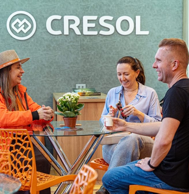 Cresol atende visitantes na Expointer 2026