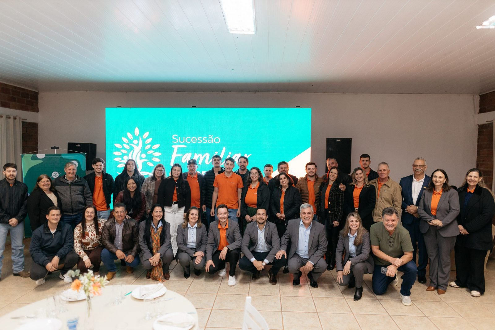 Cresol Pioneira forma primeira turma de projeto de sucessão familiar