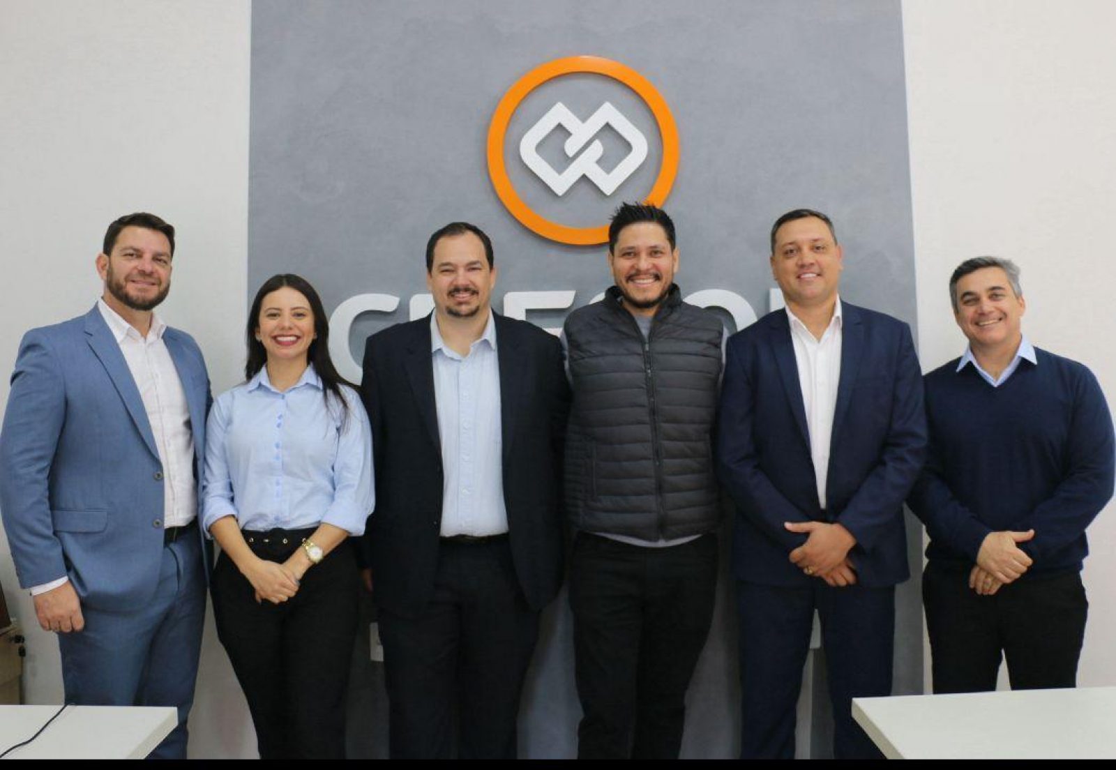 Cresol Pioneira fortalece expansão em São Paulo com a inauguração de duas novas salas de negócios Cresol Pioneira fortalece expansão em São Paulo com a inauguração de duas novas salas de negócios