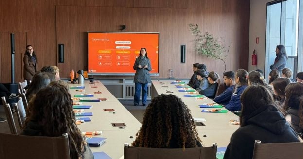 Cresol Pioneira recebe visita de estudantes (2)