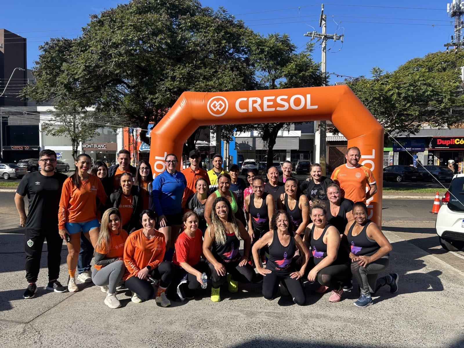 Cresol Raiz reúne a comunidade para atividade de bem-estar e atividades físicas Cresol Raiz reúne a comunidade para atividade de bem-estar e atividades físicas