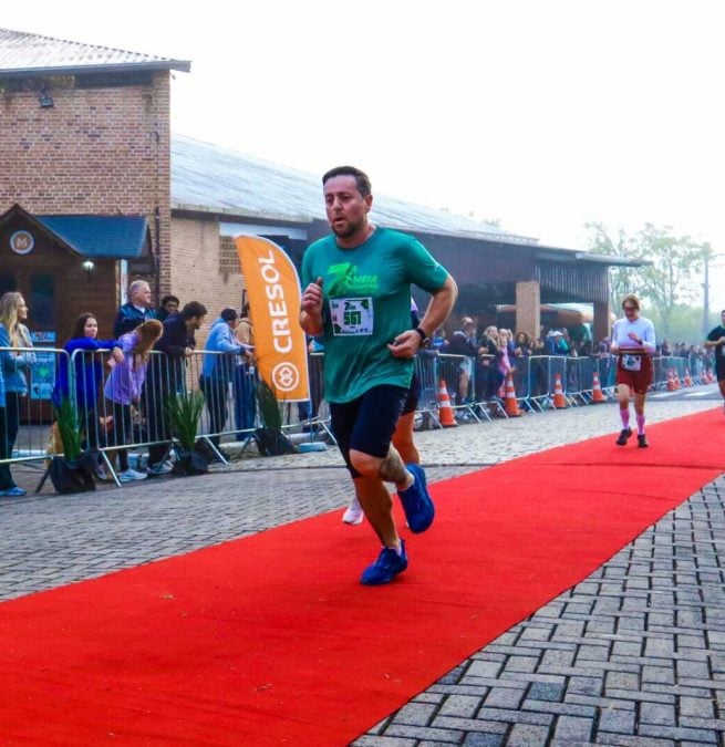 Cresol Vale Europeu em maratona Timbó (1)