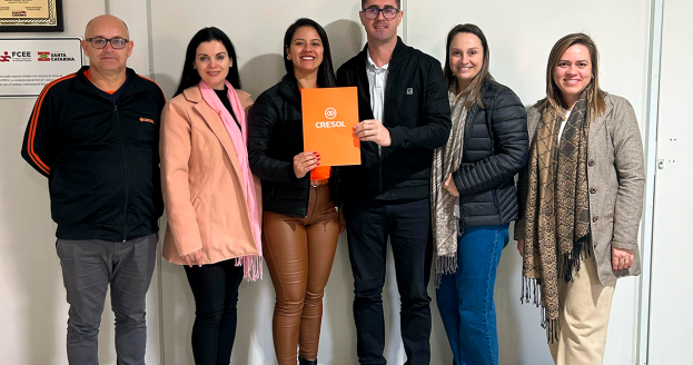 Cresol Vanguarda realiza entrega do Fundo Social