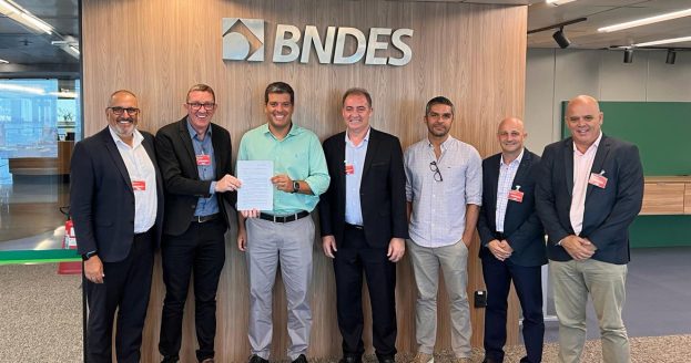 Executivos da Cresol com equipe do BNDES