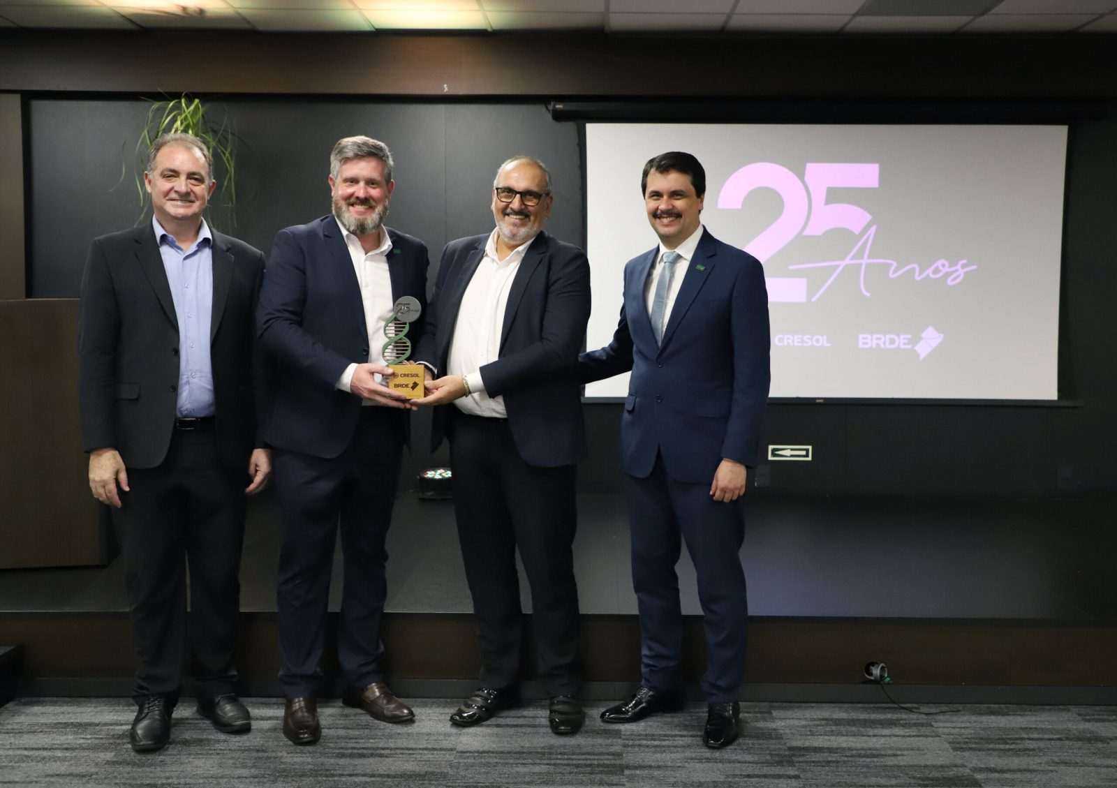 Evento marca 25 anos de parceria entre Cresol e BRDE
