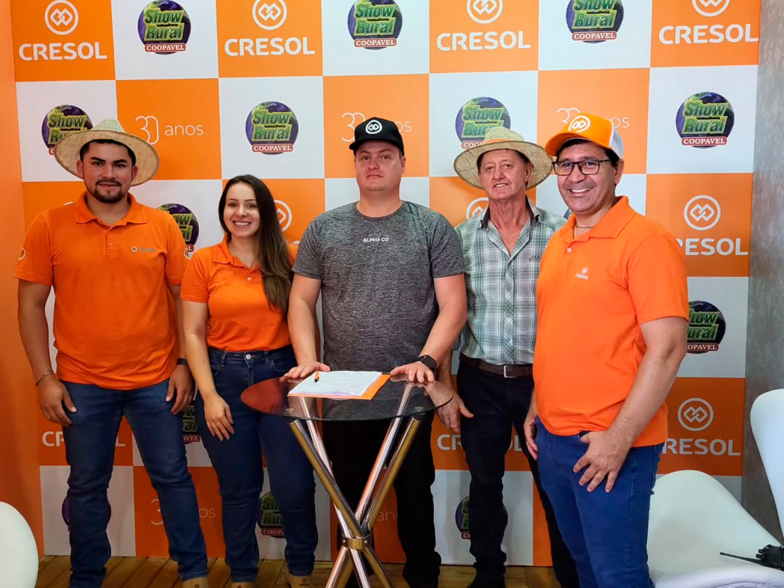 Cooperado Elivelton Zuck teve acesso a crédito para a compra de um forrageiro durante o Show Rural 2025