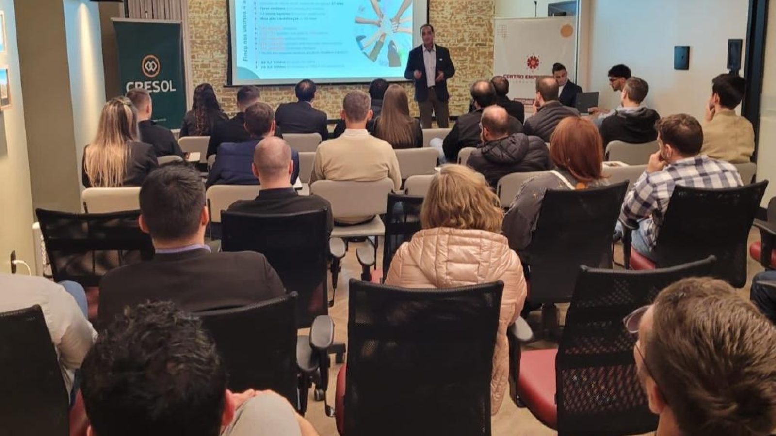 Encontro reuniu empresarios da regiao